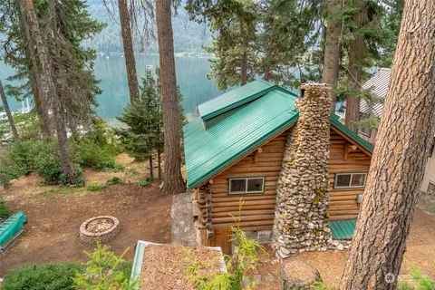 17739 N Shore Dr, Leavenworth, WA 98826
