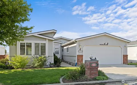 1100 S Rosewood Dr #122, Ellensburg, WA 98926