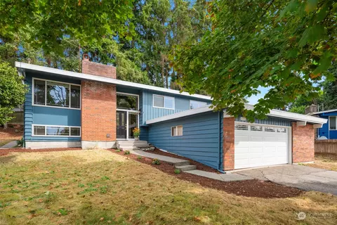 7010 191st Pl SW, Lynnwood, WA 98036