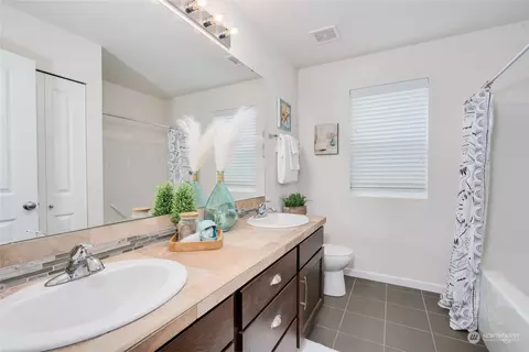 Bath - 3619 198th St SE, Bothell, WA 98012 photo 5 of 5