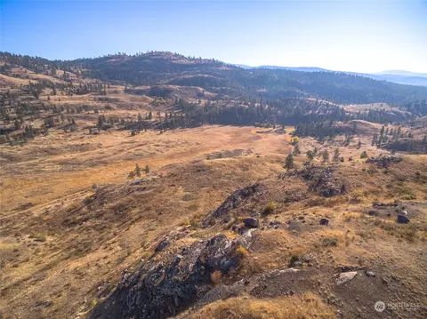 0 Pickens Valley Rd, Oroville, WA 98840