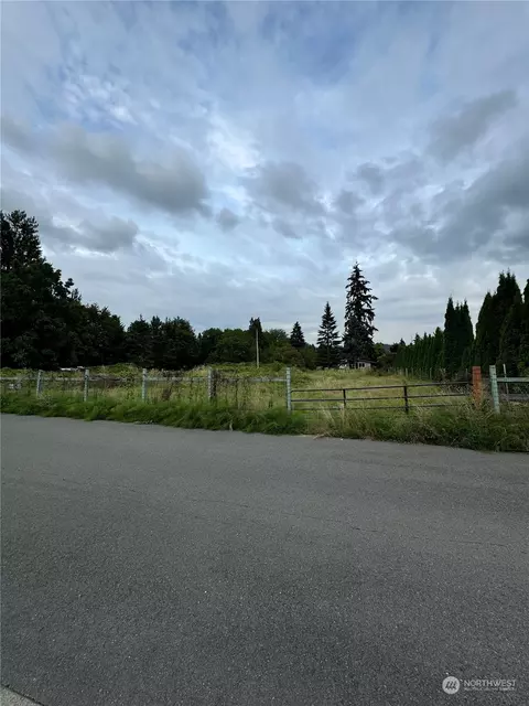 7379 148th Avenue Ct E, Sumner, WA 98390