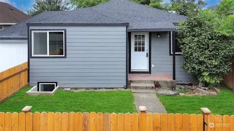 311 Meadow Ave N, Renton, WA 98057