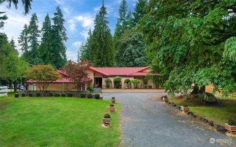 16320 59th Ave SE, Snohomish, WA 98296