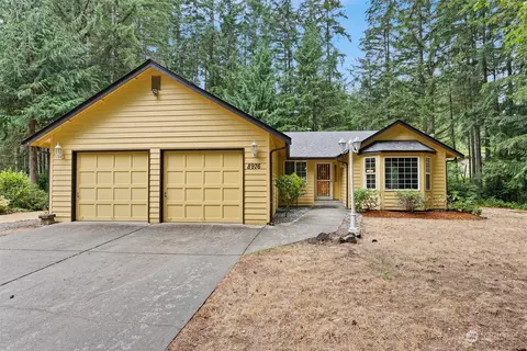 8976 Pebble Pl SE, Port Orchard, WA 98367