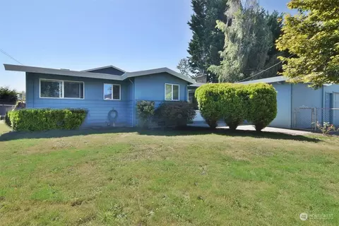 4004 176th Pl SW, Lynnwood, WA 98037
