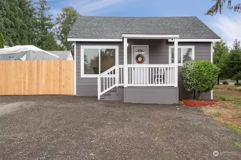 126 S Vista Way, Kelso, WA 98626