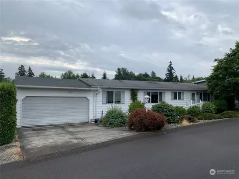2500 Alder St #214, Milton, WA 98354