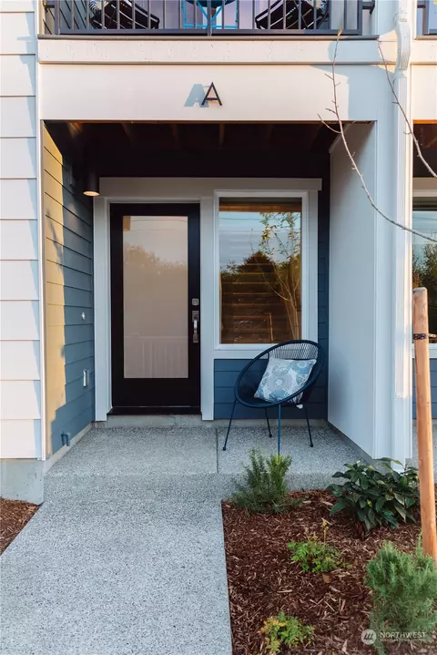 3702 W Mukilteo Blvd #E, Everett, WA 98203 photo 2