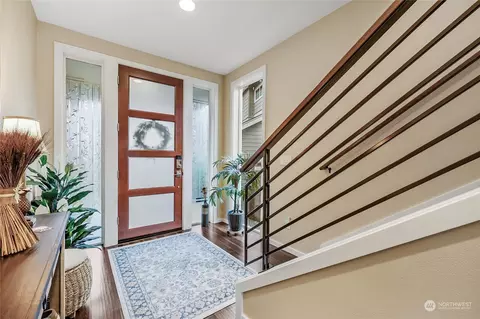 Entry Way - 12322 26th Ave SE, Everett, WA 98208 photo 3 of 3