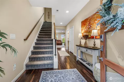 Entry Way - 12322 26th Ave SE, Everett, WA 98208 photo 2 of 3