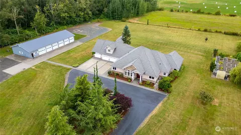 751 W Smith Rd, Bellingham, WA 98226