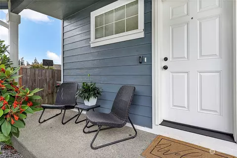 17618 26th Ave E, Tacoma, WA 98445