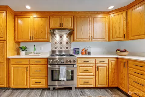 417 E 31st St, Bremerton, WA 98310 photo 18