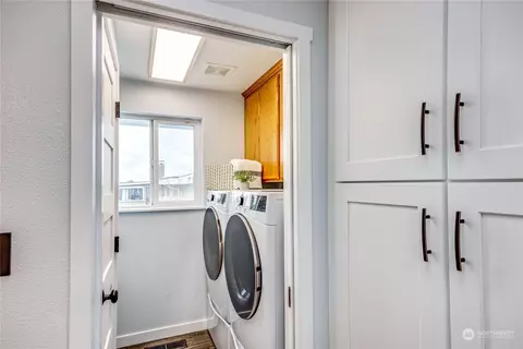 417 E 31st St, Bremerton, WA 98310 photo 23