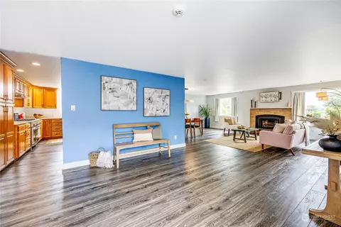 417 E 31st St, Bremerton, WA 98310 photo 4