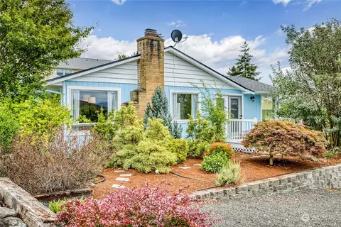 417 E 31st St, Bremerton, WA 98310