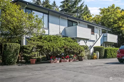 17718 N Park Pl N, Shoreline, WA 98133