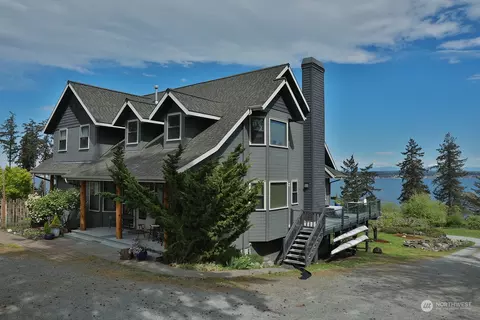 3390 Fox Spit Rd, Langley, WA 98260