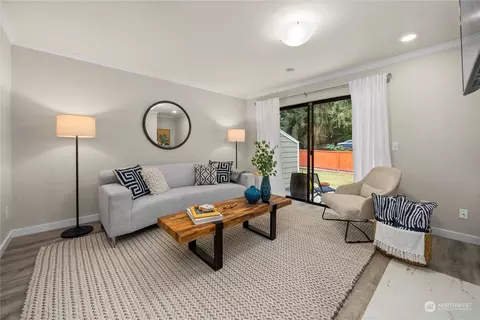 10121 NE 124th Pl #503, Kirkland, WA 98034
