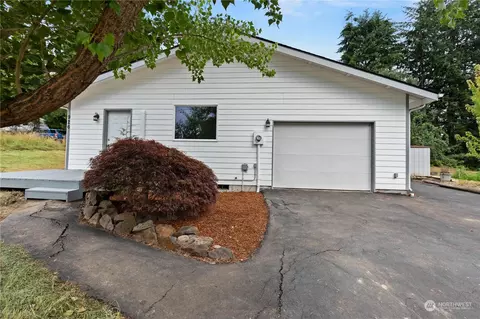 926 D St, Vader, WA 98593