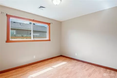 Bedroom - 2255 34th Ave, Longview, WA 98632 photo 3 of 6