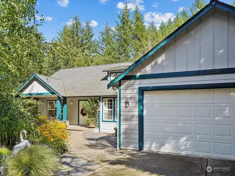 10228 Echo Valley Rd NW, Bremerton, WA 98312