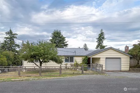 220 Scenic Pl, Friday Harbor, WA 98250