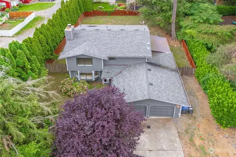 27023 218th Ave SE, Maple Valley, WA 98038