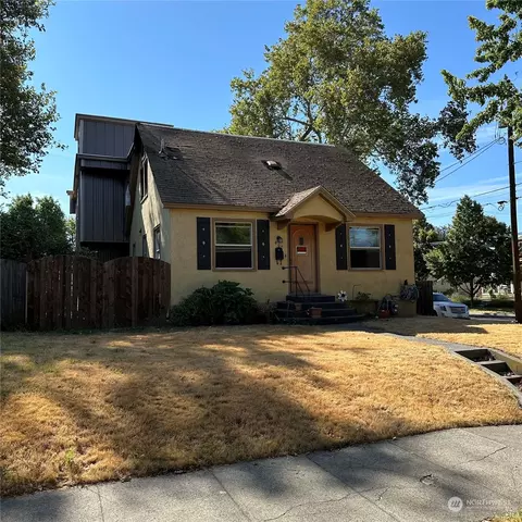 402 Whitman St, Walla Walla, WA 99362