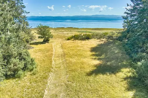 30708 Sandridge Rd, Ocean Park, WA 98640