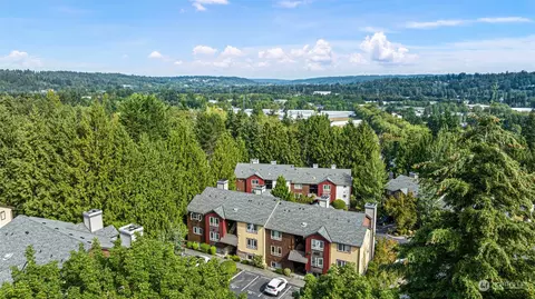 15132 NE 82nd St #202, Redmond, WA 98052