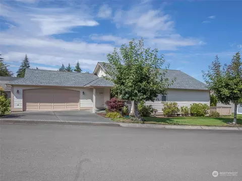 724 S Currier Ct, Port Angeles, WA 98362