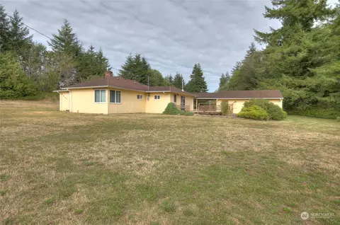 7411 Blaine Rd, Aberdeen, WA 98520