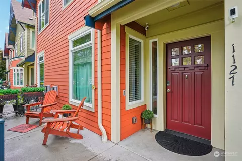 1127 Campbell Way, Bremerton, WA 98310
