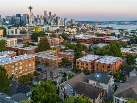 312 W Olympic Pl #C, Seattle, WA 98119