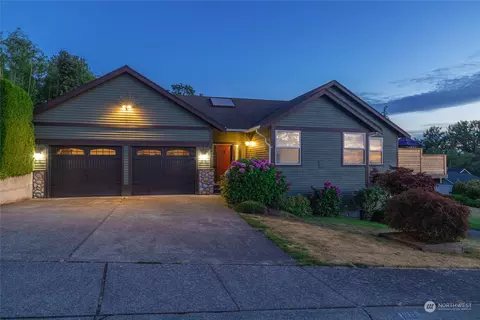 1415 Edwards St, Bellingham, WA 98229