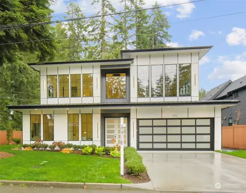 1502 165th Ave NE, Bellevue, WA 98008