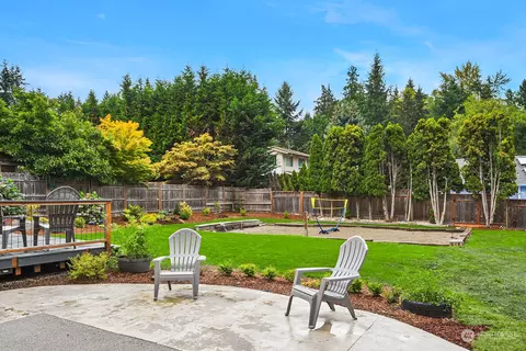 Exterior - 3421 110th St SE, Everett, WA 98208 photo 8 of 11