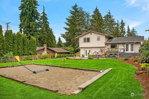 Exterior - 3421 110th St SE, Everett, WA 98208 photo 10 of 11