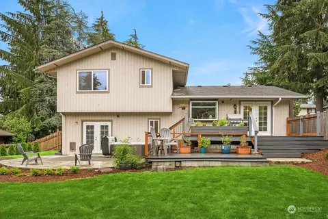 Exterior - 3421 110th St SE, Everett, WA 98208 photo 3 of 11