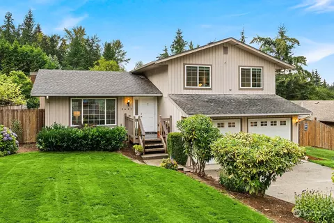 Exterior - 3421 110th St SE, Everett, WA 98208 photo 2 of 11