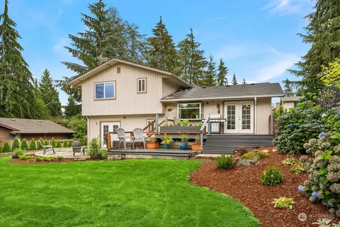 Exterior - 3421 110th St SE, Everett, WA 98208 photo 4 of 11