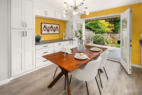 Dining - 3421 110th St SE, Everett, WA 98208 photo 1 of 2