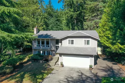 992 NE Melia Ln, Bremerton, WA 98311
