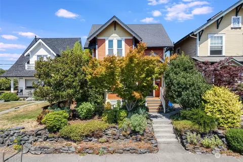 2513 N 8th St, Tacoma, WA 98406