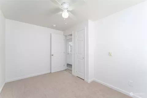 Bedroom - 324 E Nixon Ave, Chelan, WA 98816 photo 2 of 3