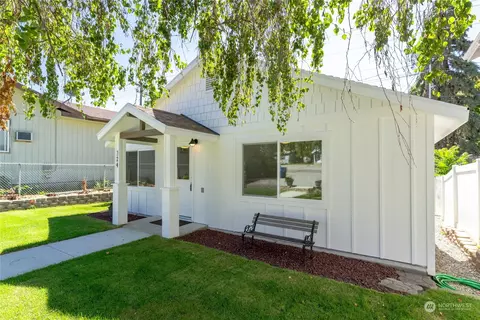 Other - 324 E Nixon Ave, Chelan, WA 98816 photo 2 of 4