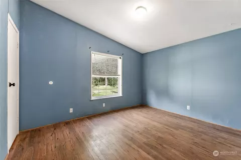 1321 Spruce Dr, Enumclaw, WA 98022 photo 13