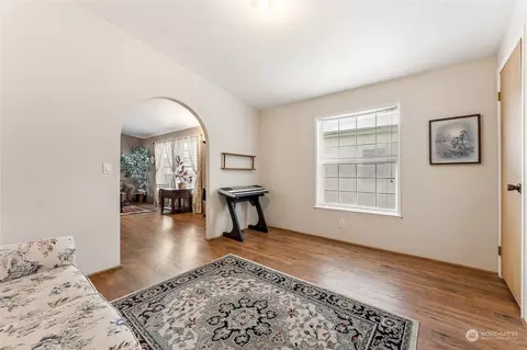 1321 Spruce Dr, Enumclaw, WA 98022 photo 7